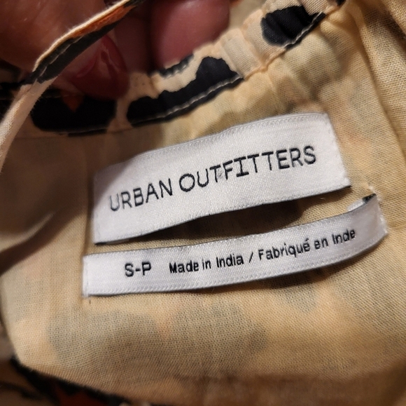 Urban Outfitters Kendal Animal print keyhole Tiered S-P Romper - Picture 6 of 10